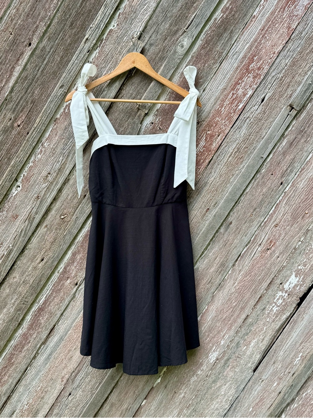 NWT ZESICA Black Tie Shoulder Dress | Cotton Blend Fit & Flare | Small